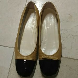 Joan & David flats